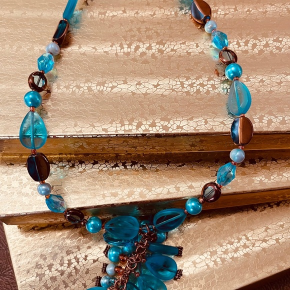 Artisan Crafted Aqua blue multi crystal Lariat necklace with matching Bracelet - Picture 2 of 13